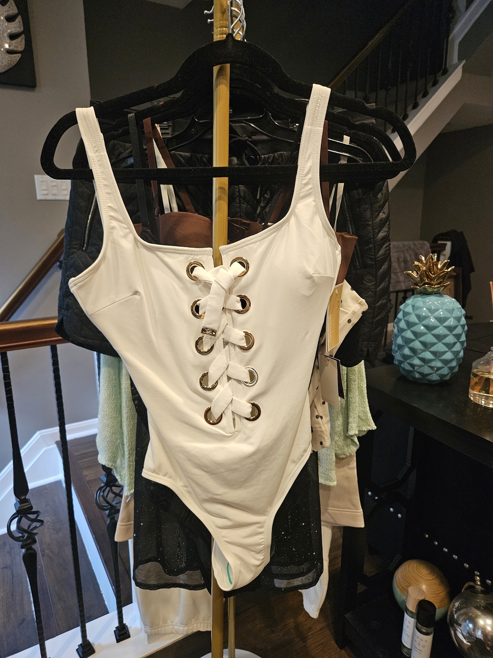 Michael Kors White Wide Strap Front Lace-Up Swimsuit Sz  6 - Picture 3 of 4